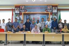 Bapenda sebut 73 persen pajak untuk pembangunan Tanah Laut