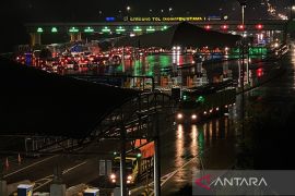 H-7 Lebaran, sebanyak 56.213 kendaraan tinggalkan Jakarta melalui GT Cikampek Utama