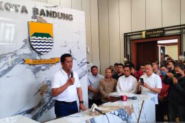 Yana Mulyana terjaring OTT, Para kadis dan camat di Bandung rapat darurat