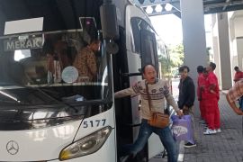 Penumpang KA Rangkasbitung-Merak hanya sampai Stasiun Cilegon