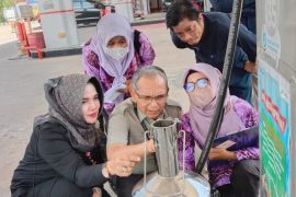 ARUS MUDIK - Pemkab Banjar cek akurasi alat ukur BBM di SPBU jelang Idul Fitri