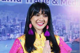 Alih-alih mudik, Nirina Zubir pilih bersepeda 800km ke Pacitan