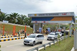 Tol Pekanbaru-Bangkinang miliki "rest area" sementara