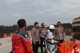 Pastikan keamanan jalur mudik, Polres Karawang cek jalur Tol Japek II Selatan