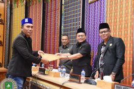 Tujuh Fraksi sampaikan pandangan umum terhadap LKPJ Bupati Bengkalis