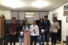 Mahasiswa Uncen kunjungi Kantor Berita Antara Biro Papua