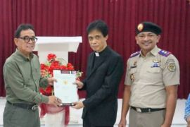 Pemkab Kepahiang serahkan sertifikat tanah rumah ibadah