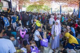 ARUS MUDIK - KSOP Banjarmasin: pembelian tiket kapal hanya lewat daring