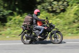 Pemudik Sepeda Motor Di Jalur Barat Selatan Aceh