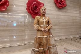 Kiat berpakain untuk muslimah agar tetap tampil apik saat cuaca panas