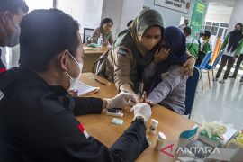 ARUS MUDIK-Pemeriksaan Kesehatan Sopir dan Petugas Angkutan Lebaran