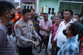 PNS Dinas Kesehatan Simalungun dan putranya diduga tewas dibunuh