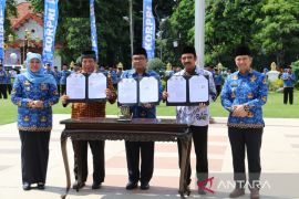 Pemprov Jatim cairkan tunjangan profesi guru
