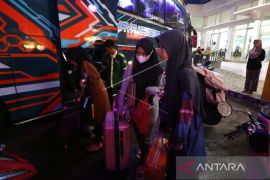 H-5 Lebaran, pemudik di Terminal Banda Aceh capai 1.000 orang per hari
