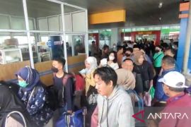 Operator tambah kapal hadapi lonjakan pemudik di pelabuhan Tanjungpinang