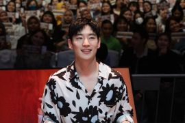 Lee Je-hoon ungkap "Taxi Driver" bantu dirinya jadi aktor serba bisa