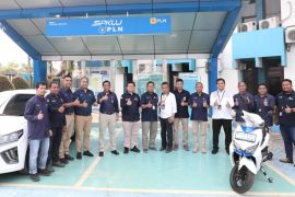 Dirjen Ketenagalistrikan Kementerian ESDM tinjau SPKLU PLN UP3 Binjai