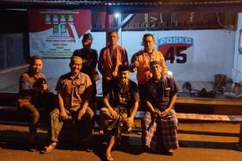 Warga Medan Polonia ronda malam untuk menjaga keamanan pada Lebaran