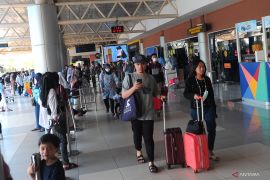 Arus Mudik di Bandara SMB II Palembang Page 1 Small