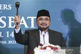 Sidang isbat Kemenag menetapkan 1 Syawal jatuh pada hari Sabtu, Lebaran dipastikan berbeda dengan Muhammadiyah