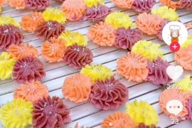 Resep kue semprit dahlia tiga warna untuk jamuan saat Lebaran