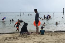 Dispar Batam imbau pengelola wisata sediakan alat keselamatan objek wisata saat Lebaran