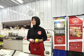 UMKM di Bogor untung jelang Lebaran berkat jual "tokpoki" hingga soto betawi