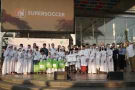 Gading Festival-Dompet Dhuafa bagikan bingkisan Parcel of Happiness untuk anak yatim