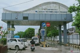 Arus mudik Lebaran jalur laut di Penajam relatif lancar