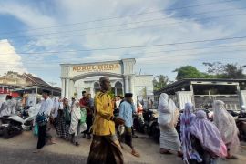 Sholat Idul Fitri di Lampung Timur berlangsung khidmat Page 1 Small