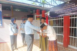 Sebanyak 81 orang warga binaan Lapas Talu peroleh remisi Lebaran 2023