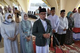 Ridwan Kamil pastikan pelaksanaan Lebaran dua hari di Jabar berlangsung aman