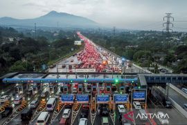 Kemacetan parah di pintu keluar Tol Ciawi menuju Puncak