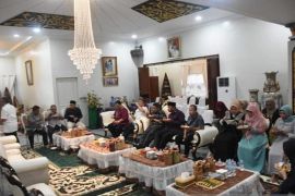 Bupati Muda gelar "open house" terakhir di masa jabatannya