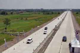 34.798 kendaraan lintasi tol fungsional Solo-Yogyakarta
