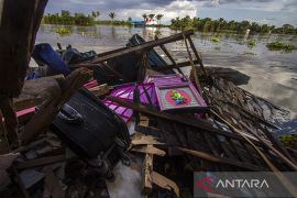 Korban Kapal Tongkang di Tapin Tuntut Ganti Rugi
