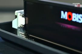 Hyundai Mobis telah kembangkan layar dalam mobil yang dapat digulung