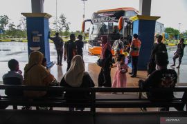 Pengguna angkutan umum H-8 hingga H+2 mencapai 9,3 juta orang