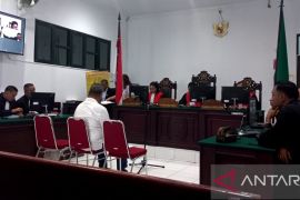 JPU tetap  tuntut mantan sekda MBD 7,5 tahun penjara