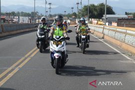 Pantau arus lalu lintas arus balik lebaran, Kapolresta Bukittinggi patroli pakai sepeda motor