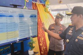 Penumpang  Lebaran di Pelabuhan Ambon mencapai 51.121 orang