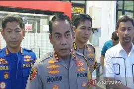 Polisi tangkap tiga pelaku "bom molotov" di kediaman anggota DPRD Kalsel