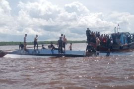 Jumlah korban kapal Evelyn Calista terbalik bertambah jadi 78 orang, berikut daftar namanya