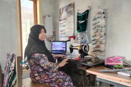 Muna Masyari, cerpenis penyambung keterputusan antargenerasi Madura