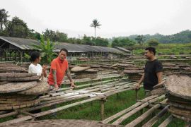 Chef Juna dan Chef Renatta menjelajahi kuliner khas Sunda dan Betawi di KISARASA