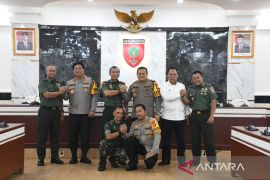 Pangdam XIV/Hasanuddin turunkan tim investigasi penyerangan polres bersama polisi