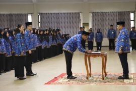 Lantik 588 ASN, Bupati Jember sebut kekuatan baru untuk layani masyarakat