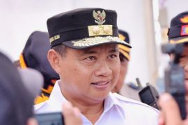 Uu Ruzhanul Ulum apresiasi polisi amankan bule ludahi imam masjid