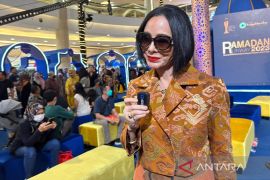 Poppy Dharsono khawatir industri mode cepat merusak lingkungan