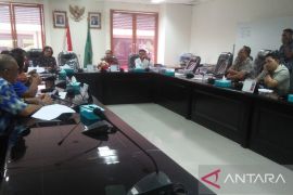 Dinsos Maluku pastikan penyaluran bantuan pangan tepat  sasaran